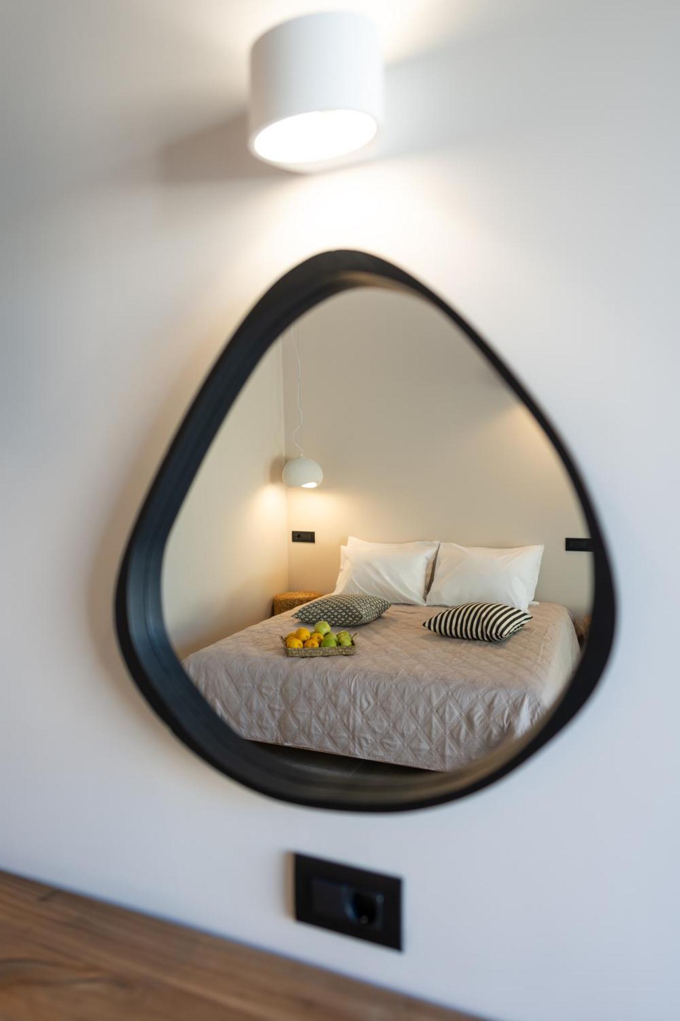 Afesou Suites Ialysos  Pokoj fotografie