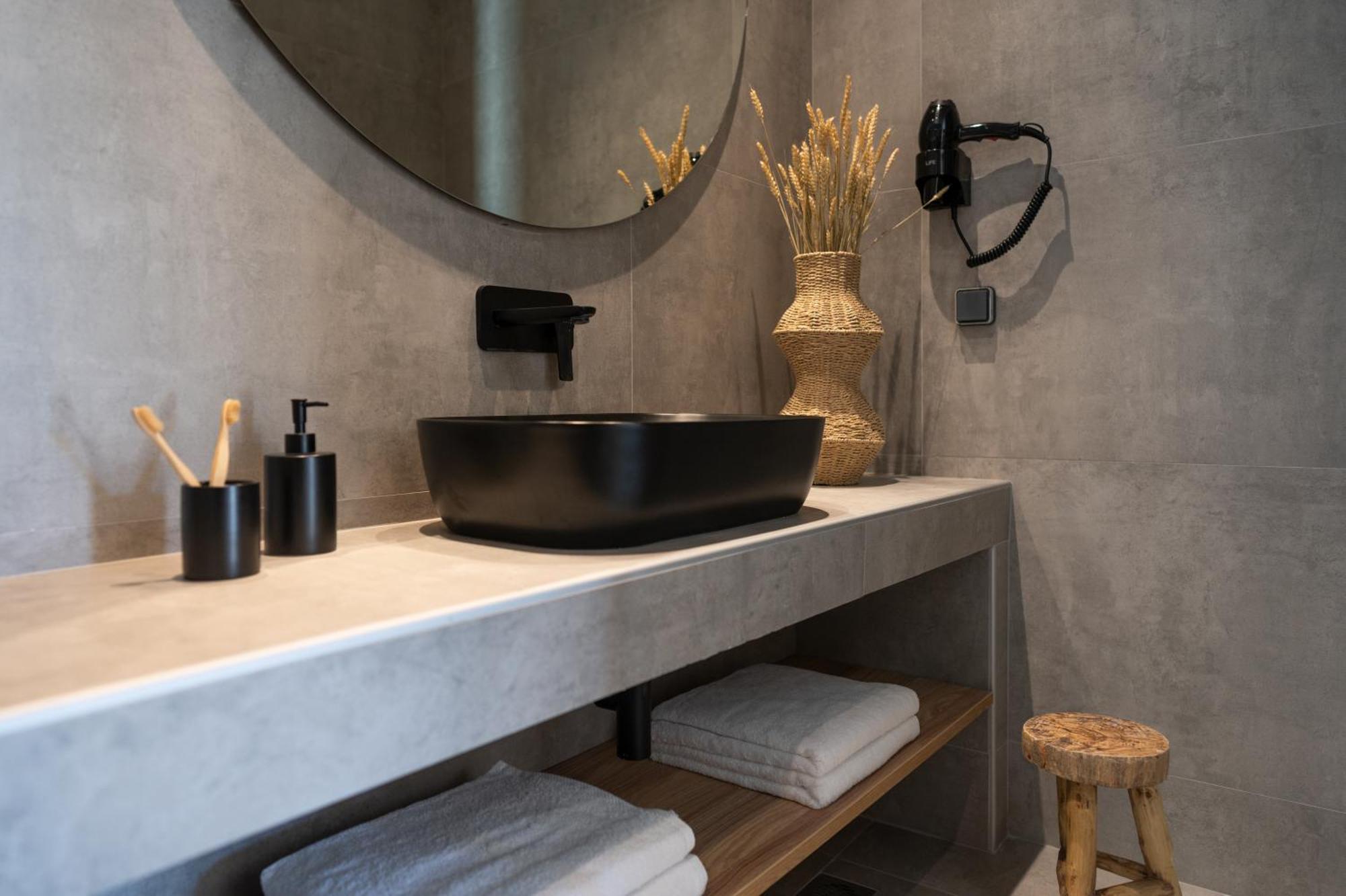 Afesou Suites Ialysos  Pokoj fotografie