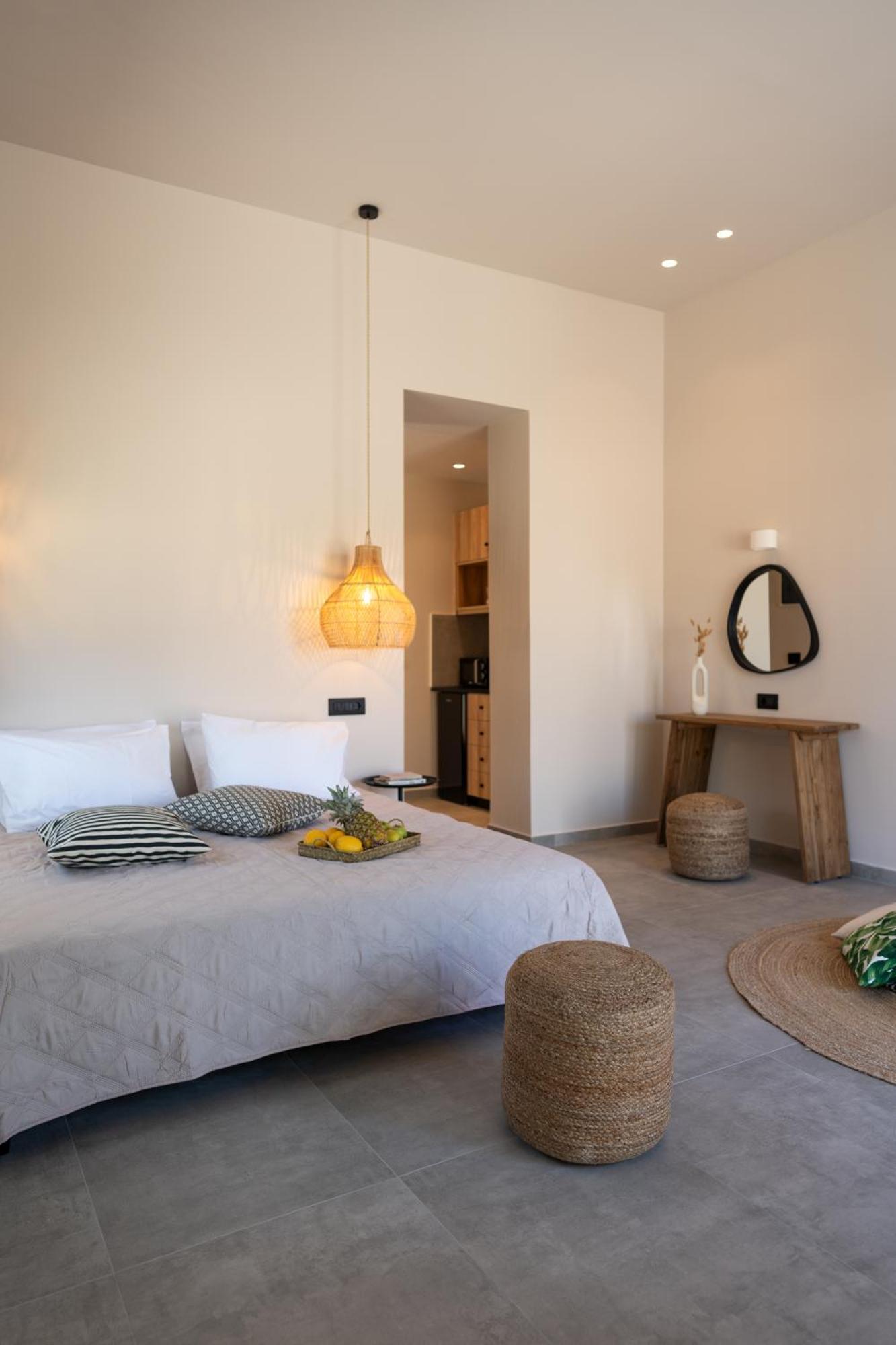 Afesou Suites Ialysos  Pokoj fotografie