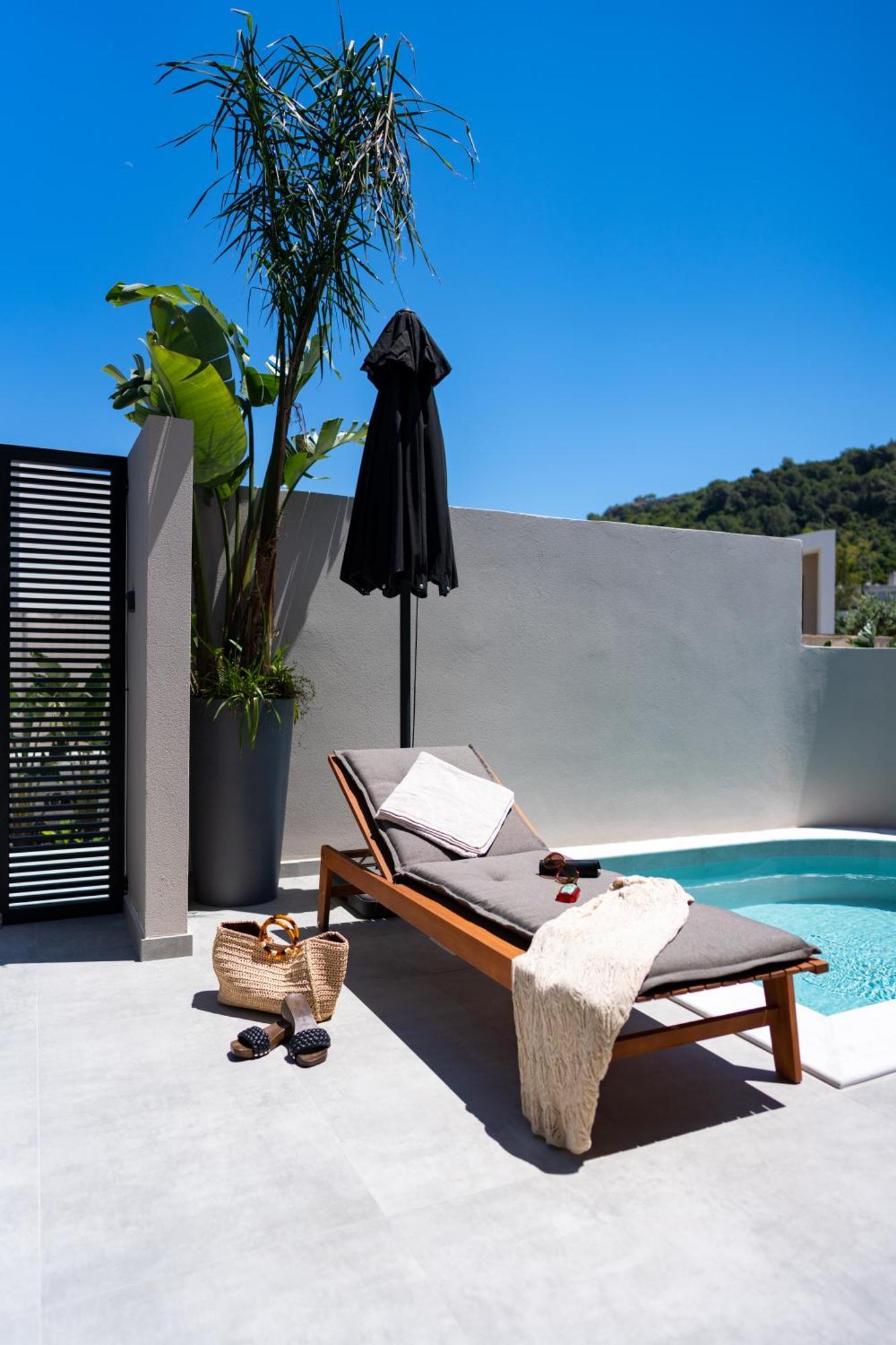 Afesou Suites Ialysos  Pokoj fotografie